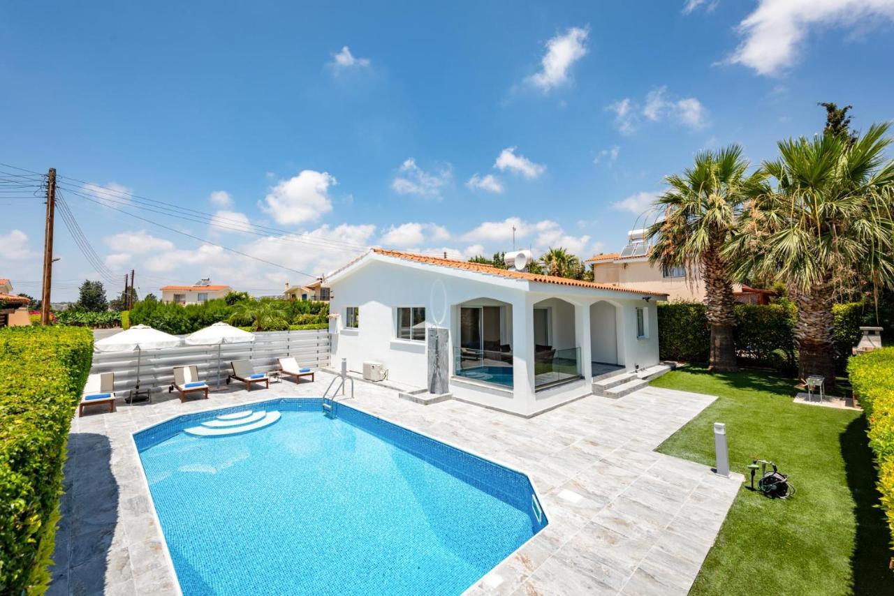 Bungalow Mikaella By Ezoria Villas Коралова Затока Екстер'єр фото